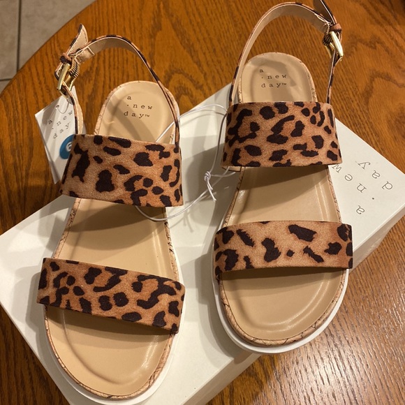 A new day - Brown animal print, two strap, flat sandal with memory foam footbed - Picture 8 of 10